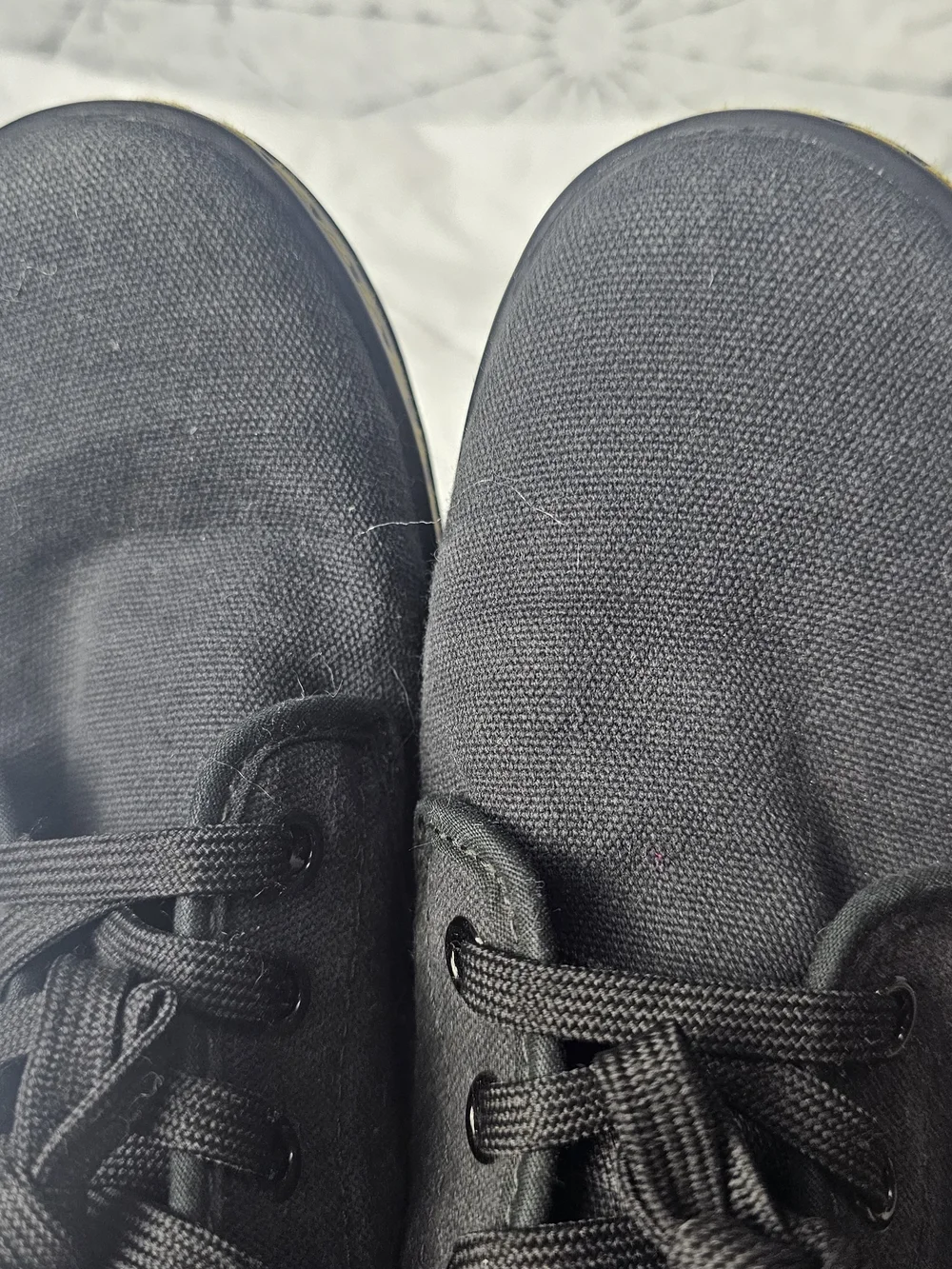 Dr. Martens Shoreditch Black Unisex High-Top Canvas Boots Size 4